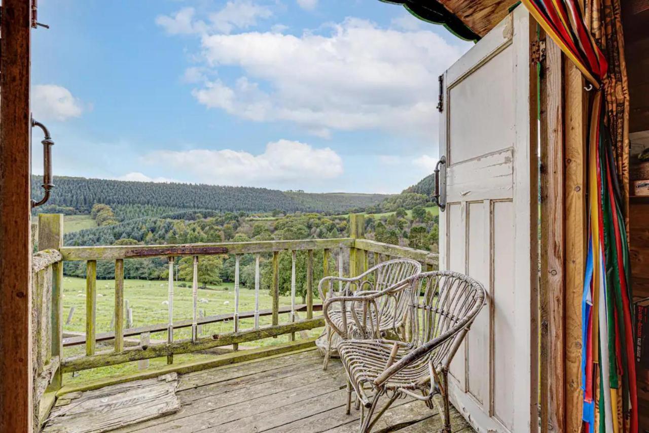 Glamping Wagon - 1 X Double Bed 2 X Single Bed Holiday home Scarborough